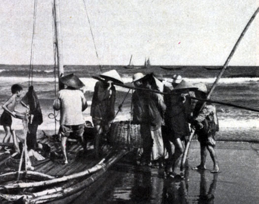 Традиционное занятие жителей Чунгбо - рыболовство