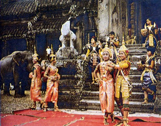 Выступление кхмерского национального балета (снимок сделан до 1970 г.)