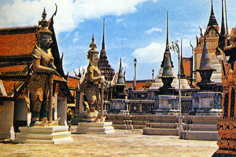 Храм 'Изумрудного Будды'