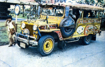 Джипни - основной вид городского транспорта Манилы